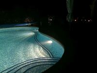 Pool bei Nacht 2 650